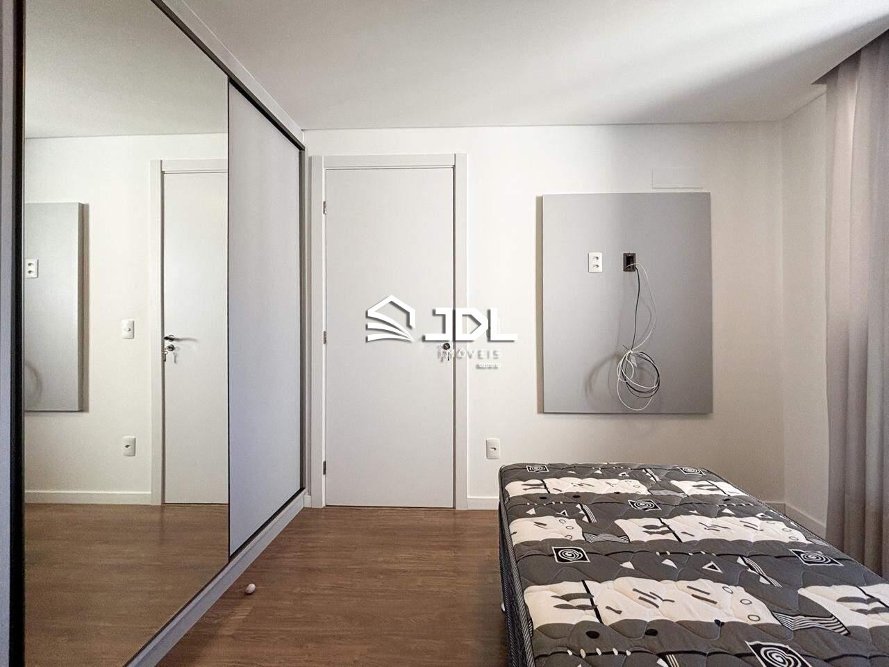 Apartamento à venda no bairro Vila Nova: 