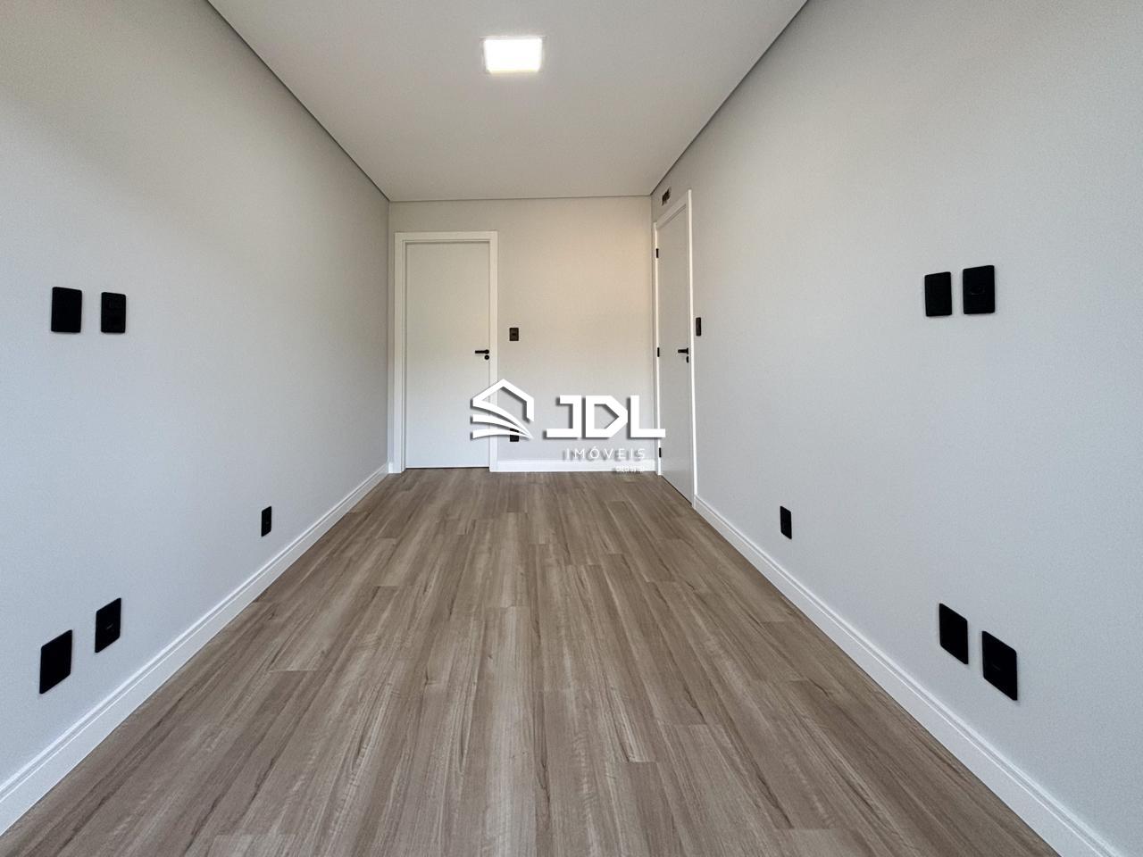 Casa à venda no bairro Água Verde: 