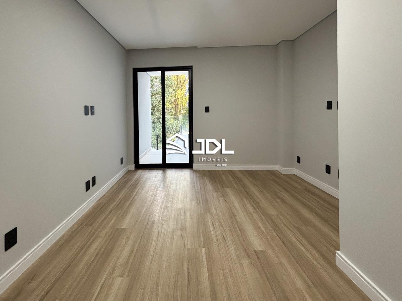 Casa à venda no bairro Água Verde: 