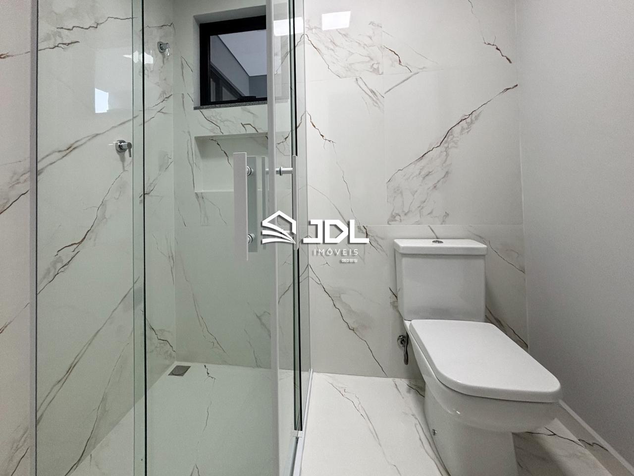 Casa à venda no bairro Água Verde: 