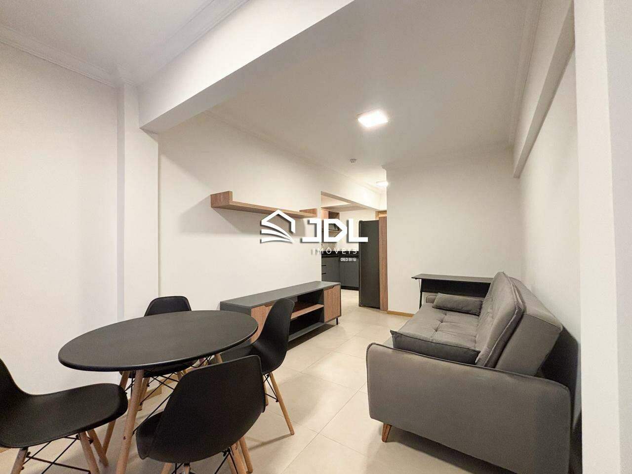 Apartamento à venda no bairro Centro: 