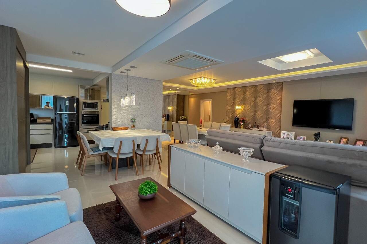 Apartamento à venda no bairro Vila Nova: 