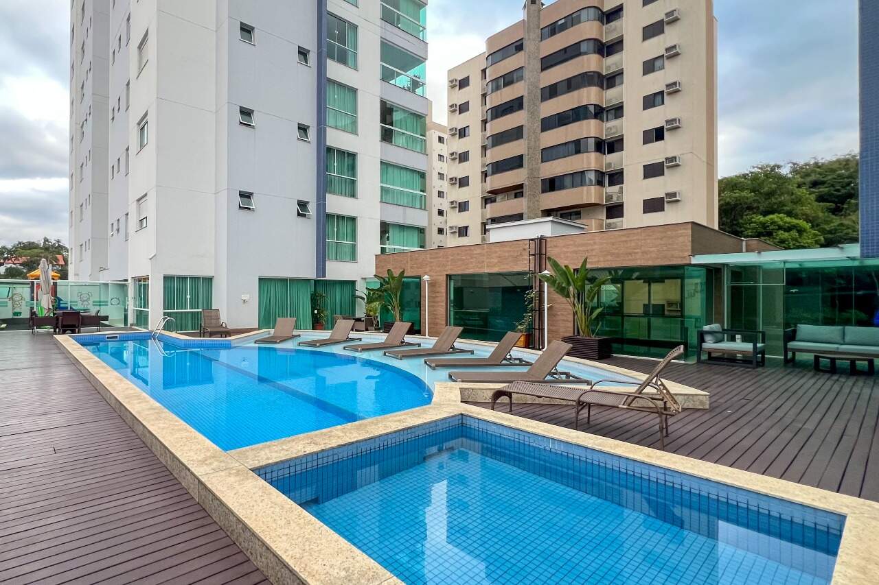 Apartamento à venda no bairro Vila Nova: 