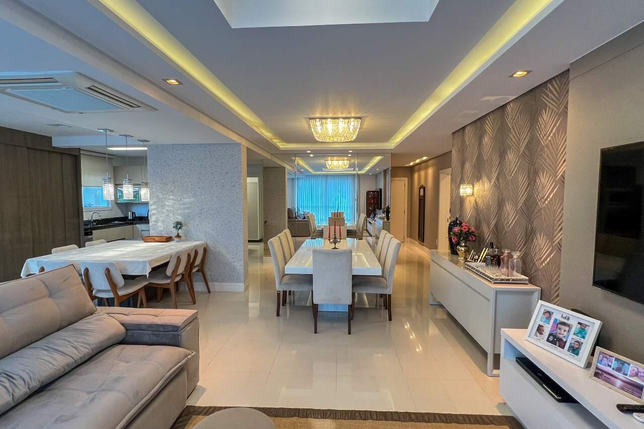 Apartamento à venda no bairro Vila Nova: 