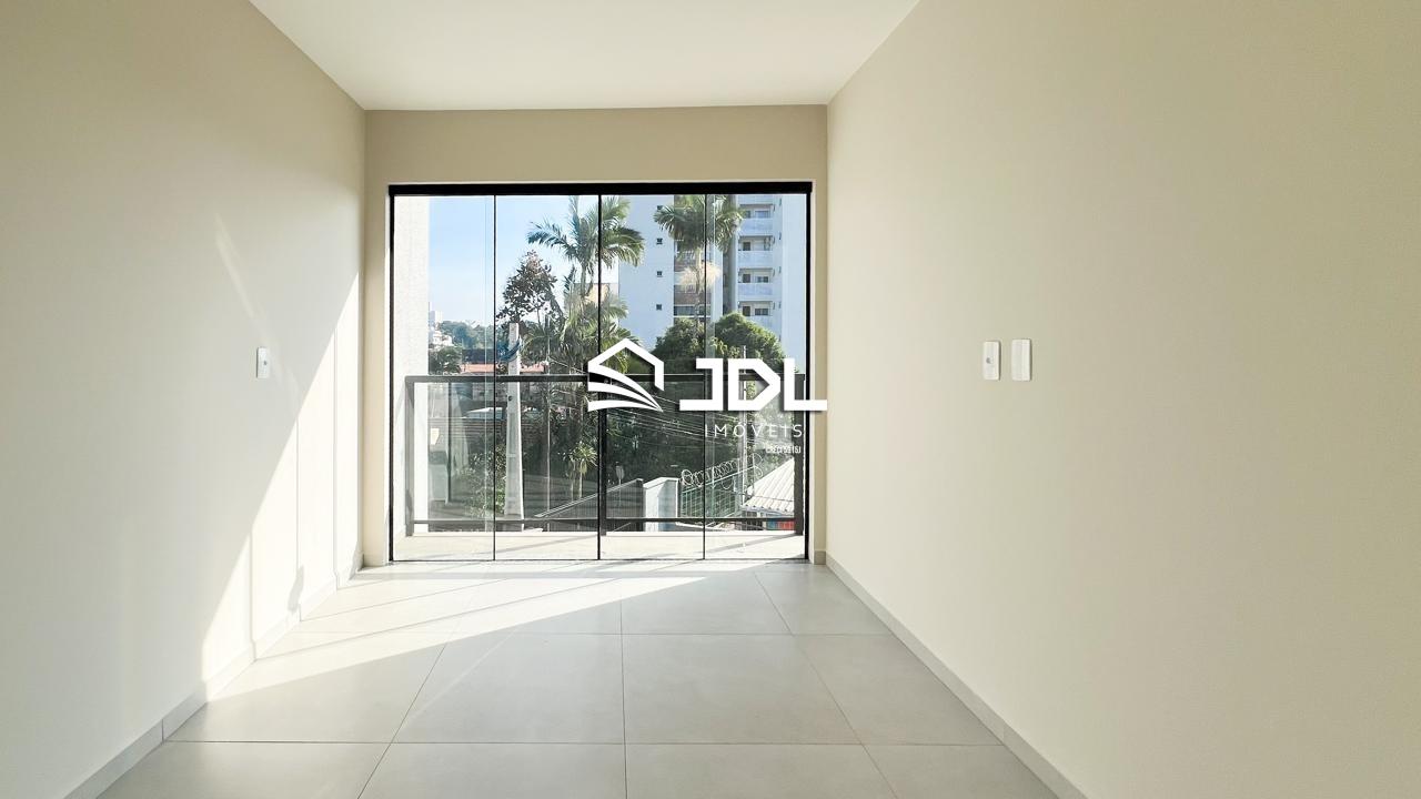 Casa à venda no bairro Escola Agrícola: