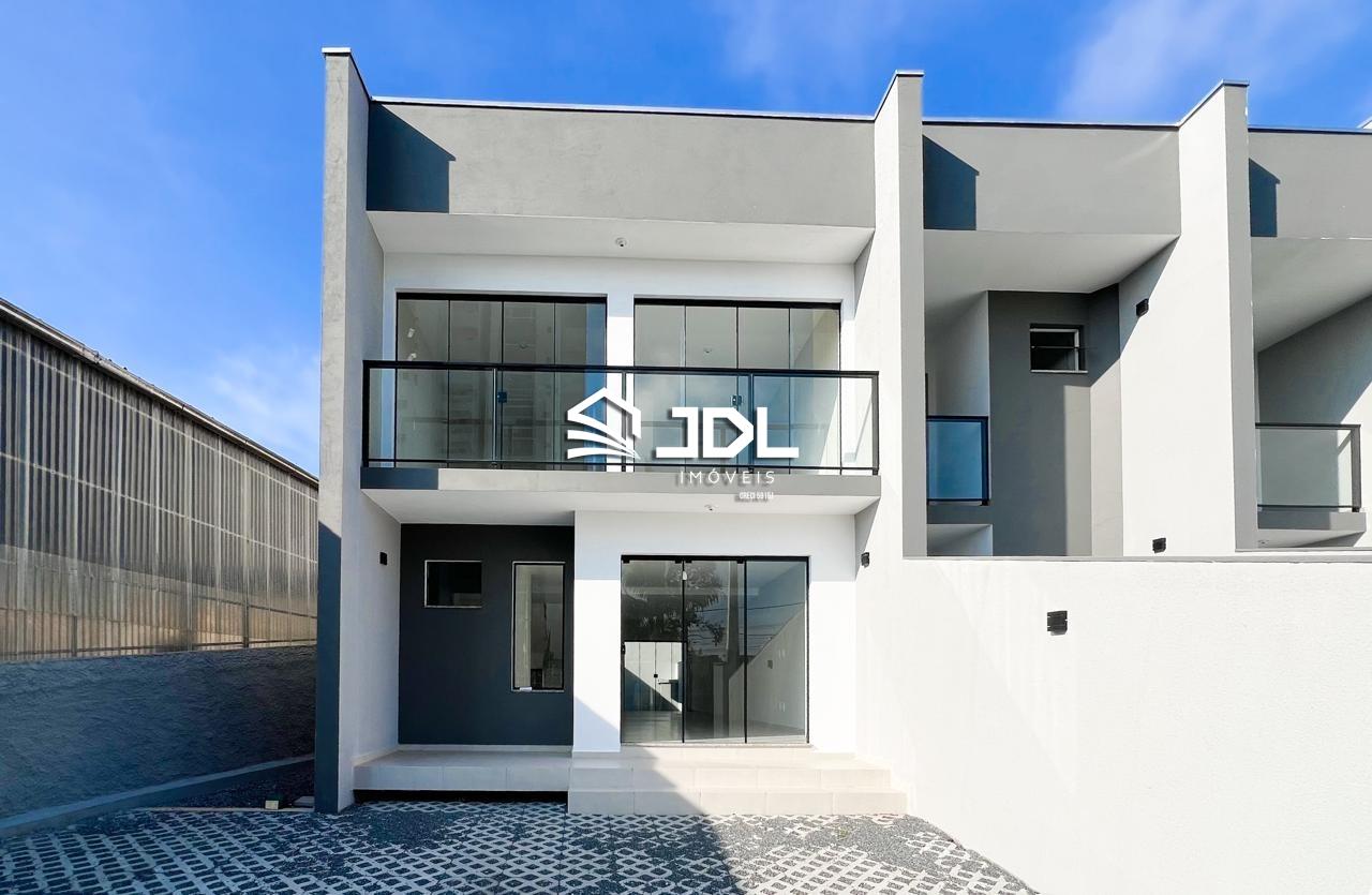 Casa à venda no bairro Escola Agrícola: 