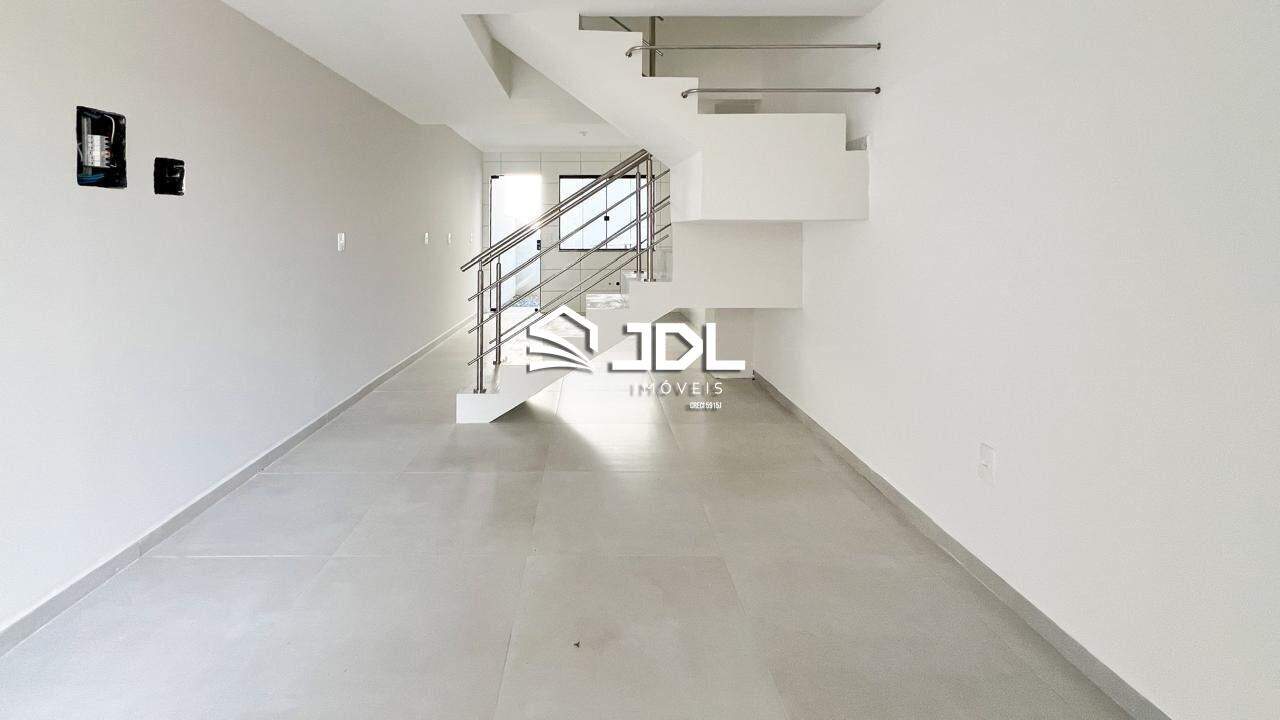 Casa à venda no bairro Escola Agrícola: 