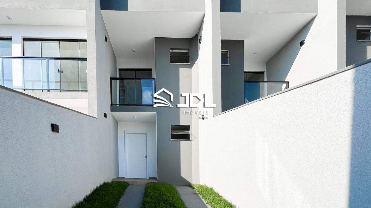 Casa à venda no bairro Escola Agrícola: 