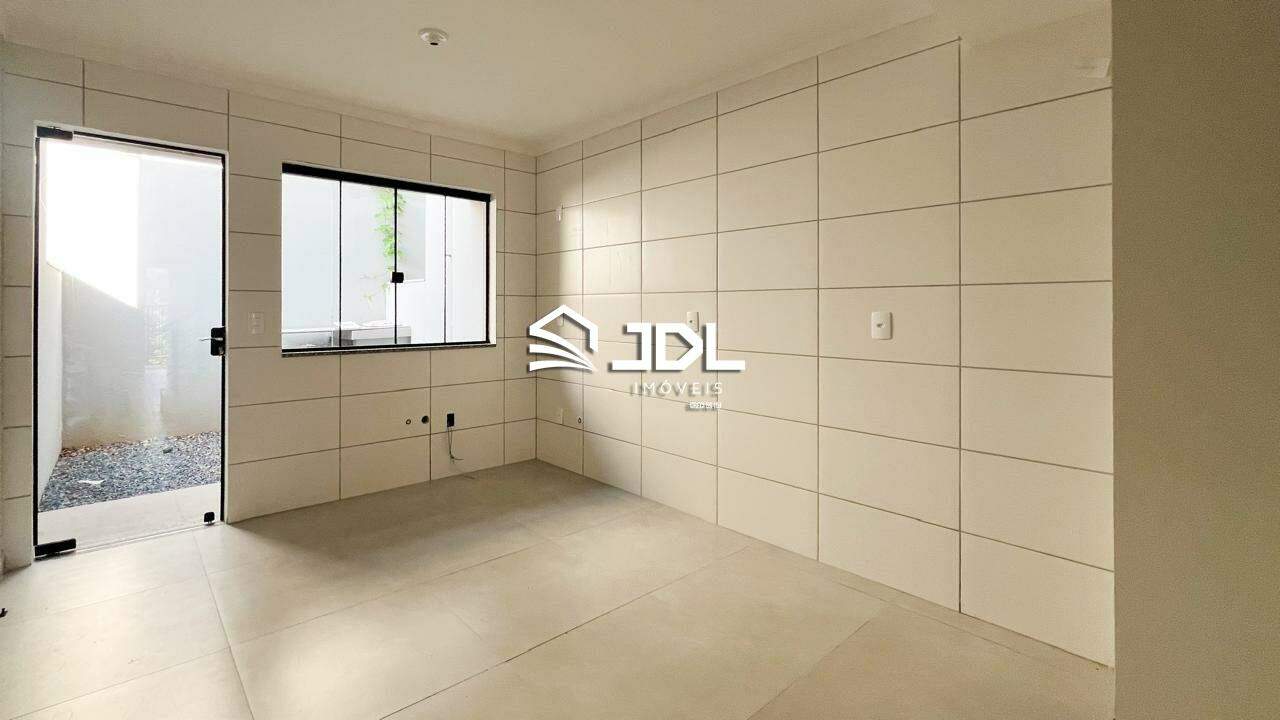 Casa à venda no bairro Escola Agrícola: 