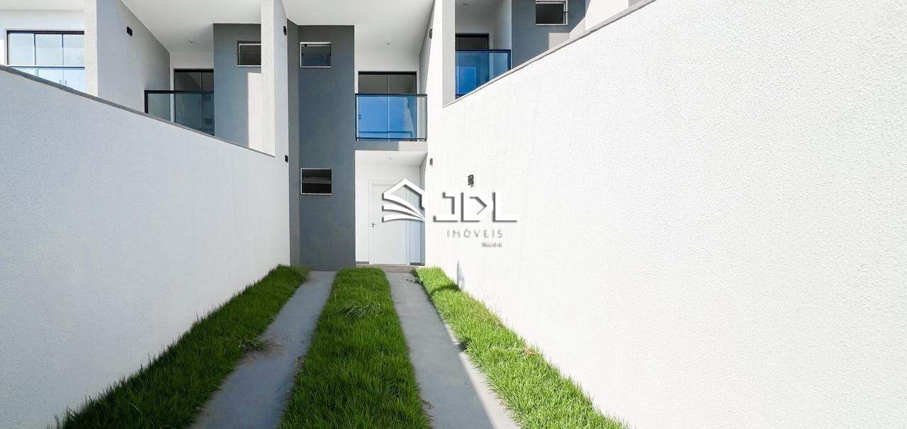 Excelente sobrado com acabamentos de alto padrão no bairro Escola Agricola por R$465 MIL!!! - foto 1