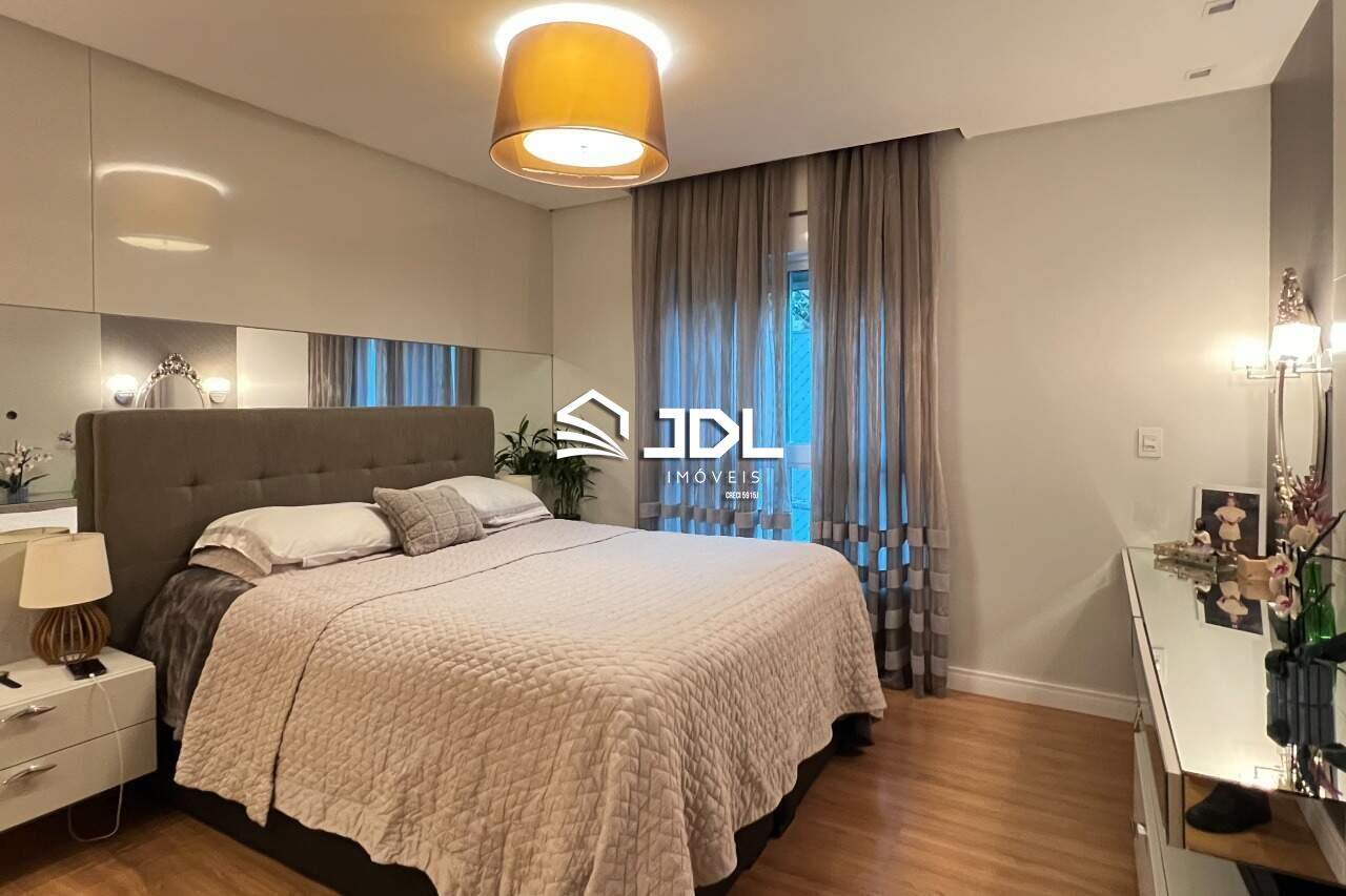 Apartamento à venda no bairro Victor Konder: 