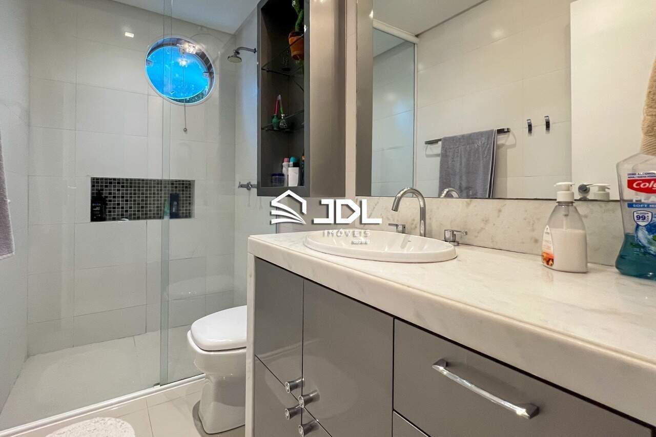 Apartamento à venda no bairro Victor Konder: 