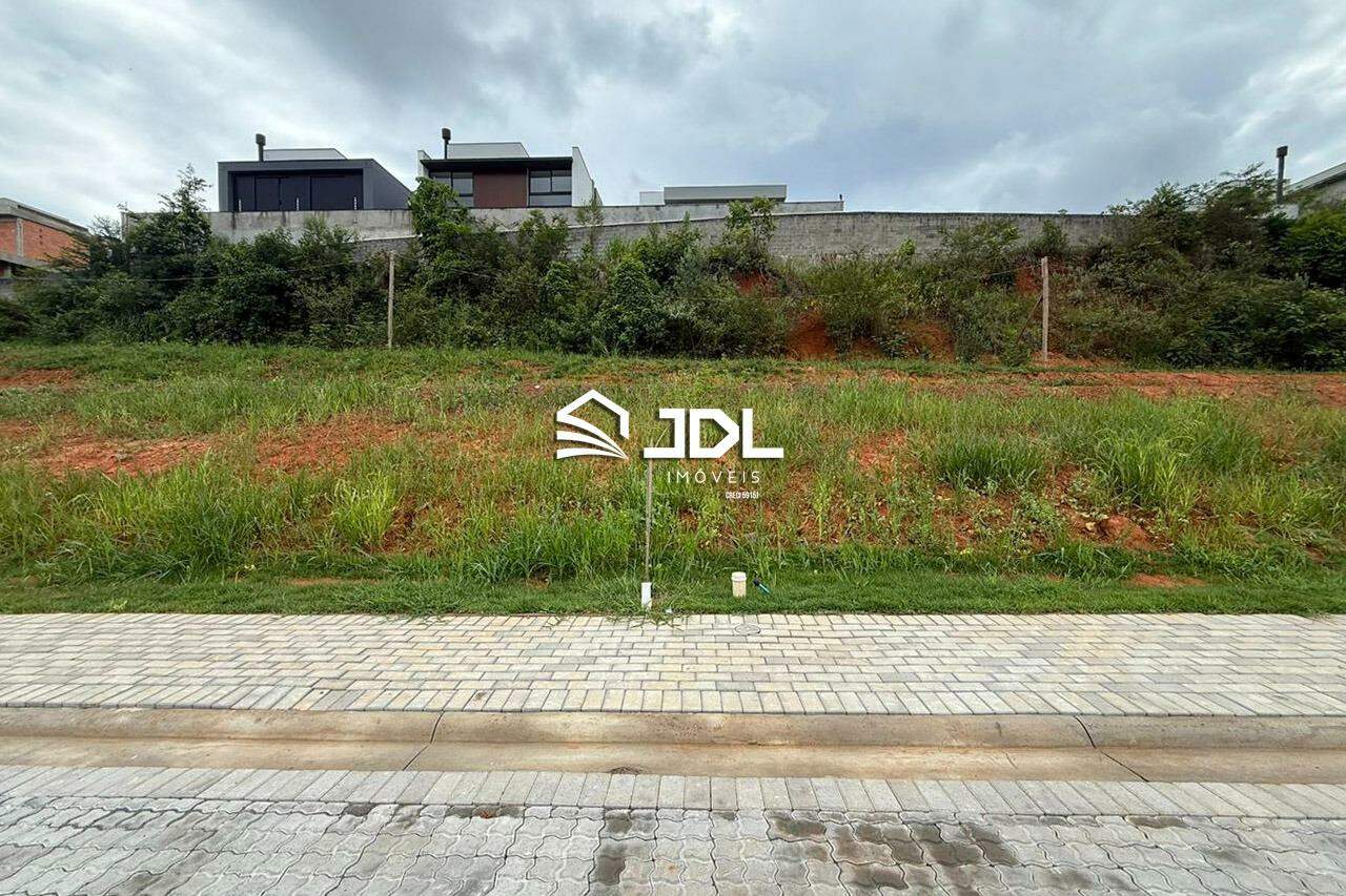 Lote em condomínio à venda no bairro Velha: 