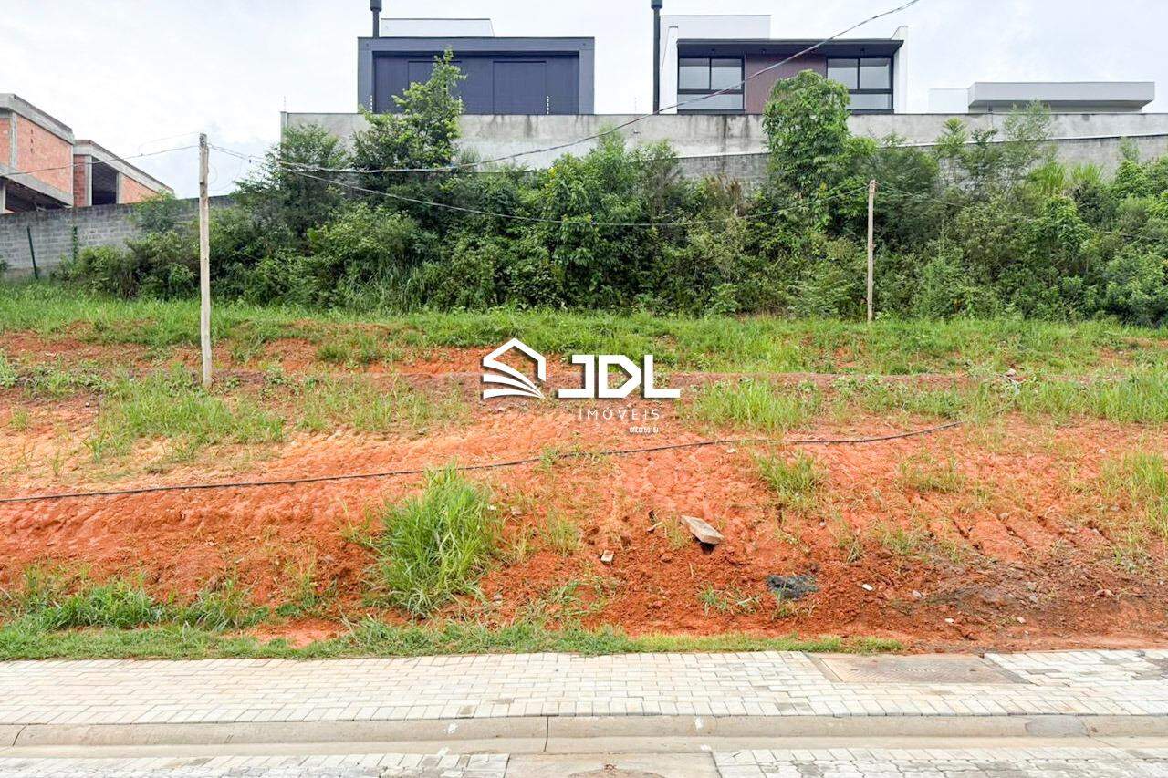 Lote em condomínio à venda no bairro Velha: 