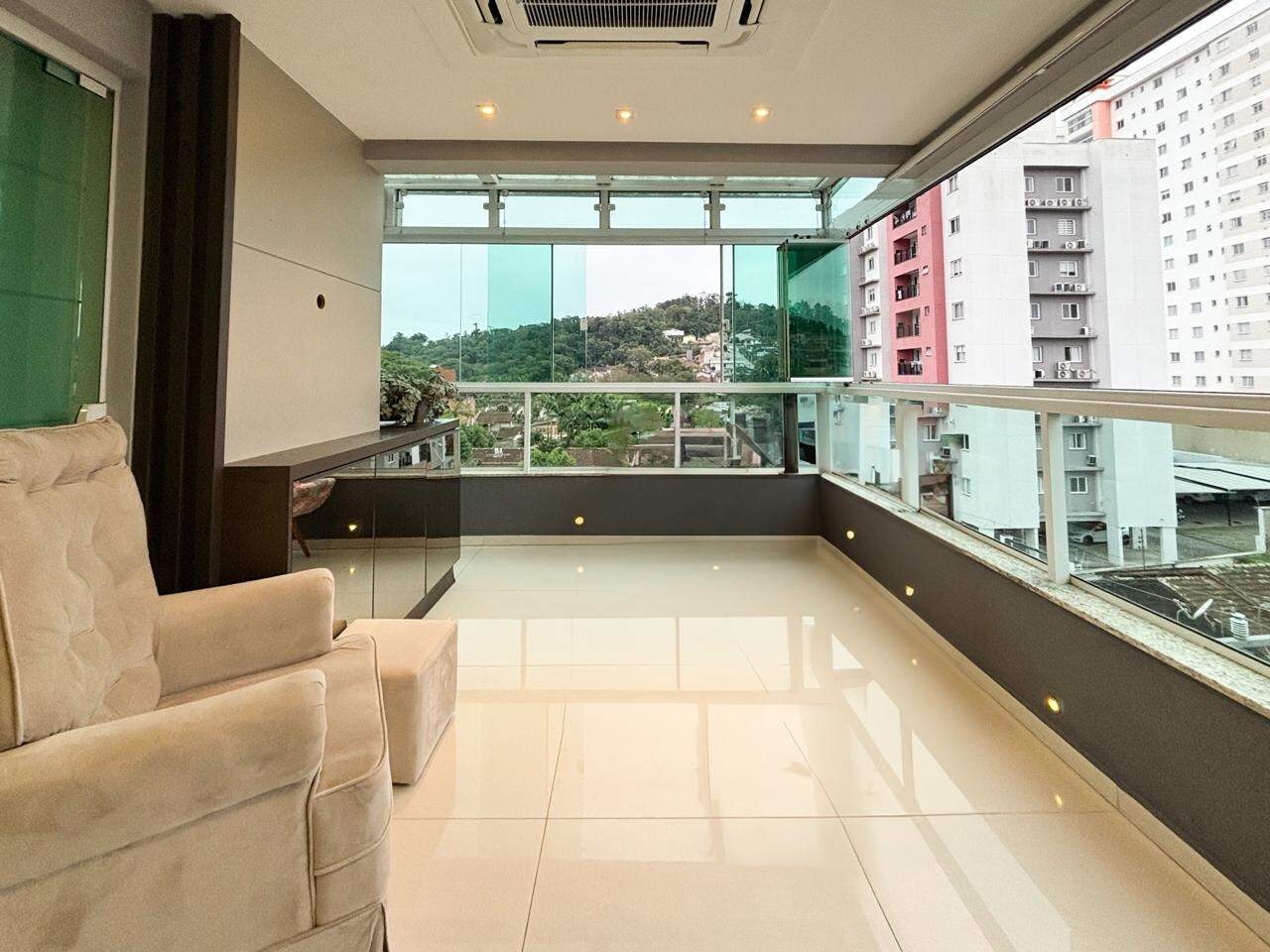 Apartamento à venda no bairro Escola Agrícola: