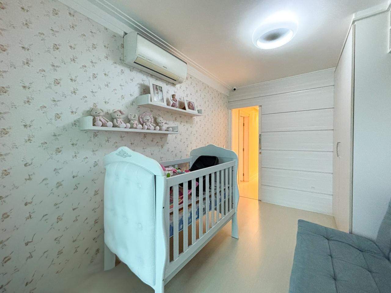 Apartamento à venda no bairro Escola Agrícola: 