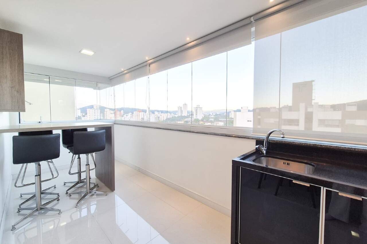 Apartamento à venda no bairro Vila Nova: 