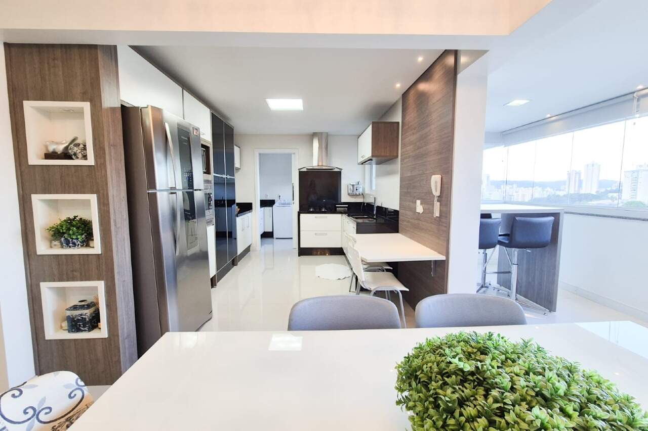 Apartamento à venda no bairro Vila Nova: 