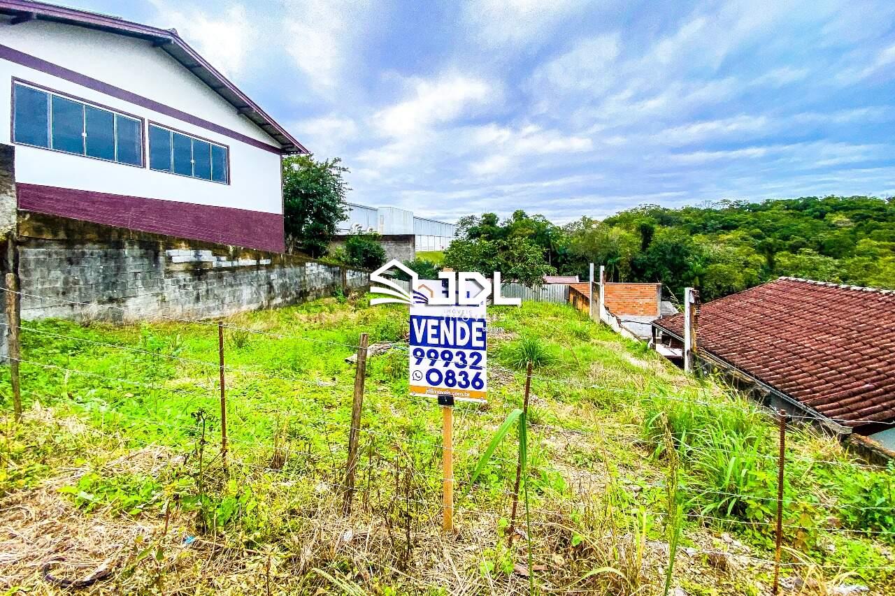 Terreno à venda no bairro Itoupavazinha: 