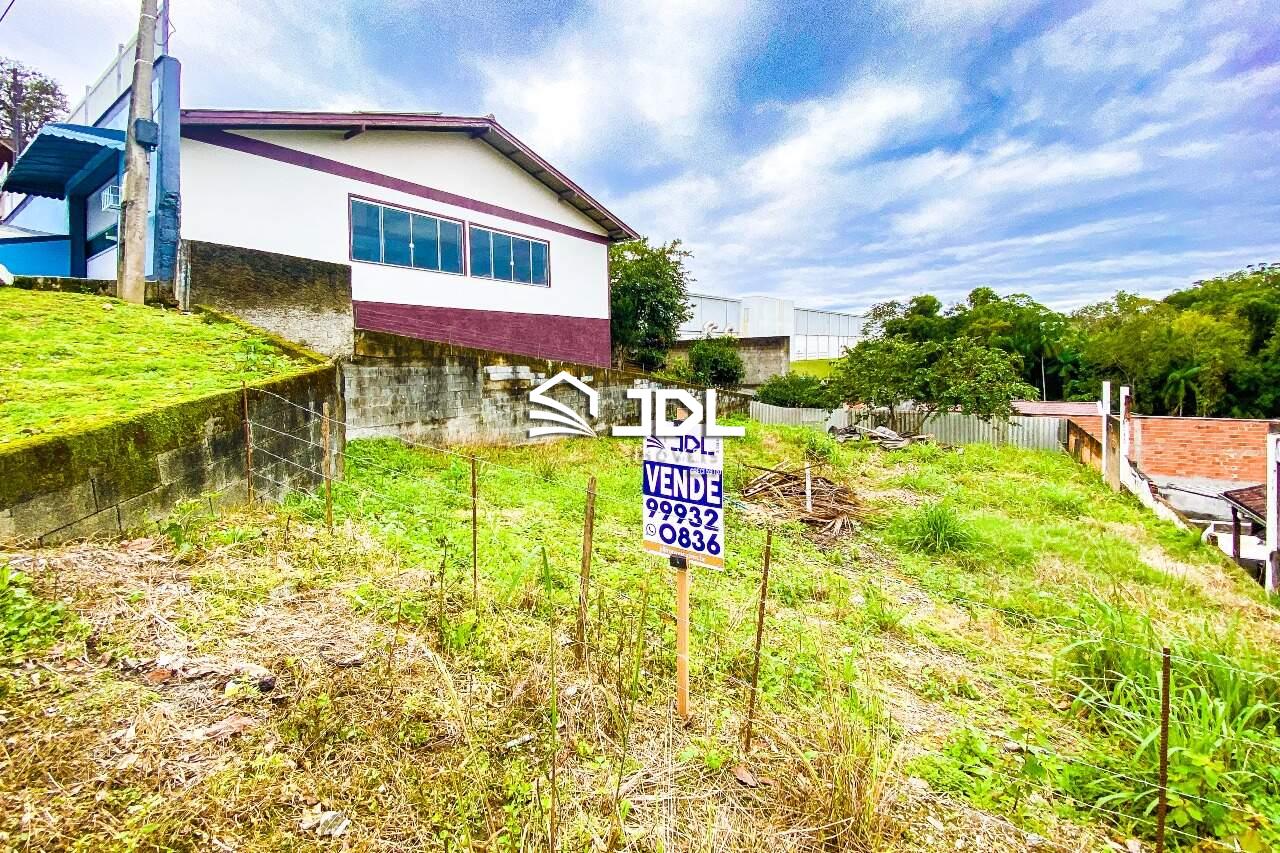 Terreno à venda no bairro Itoupavazinha: 