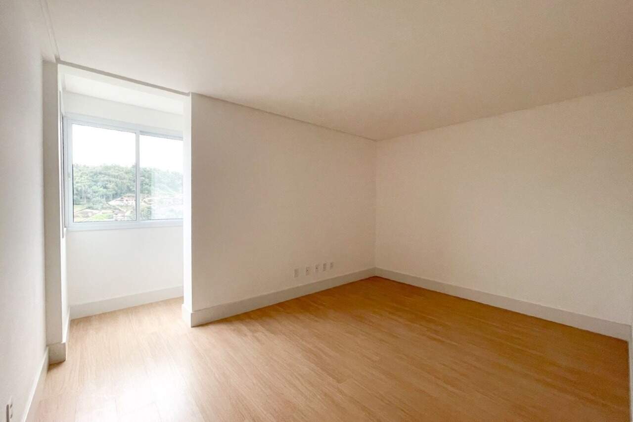 Apartamento à venda no bairro Vila Nova: 