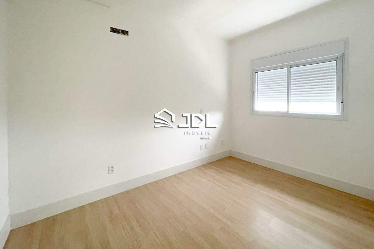 Apartamento à venda no bairro Vila Nova: