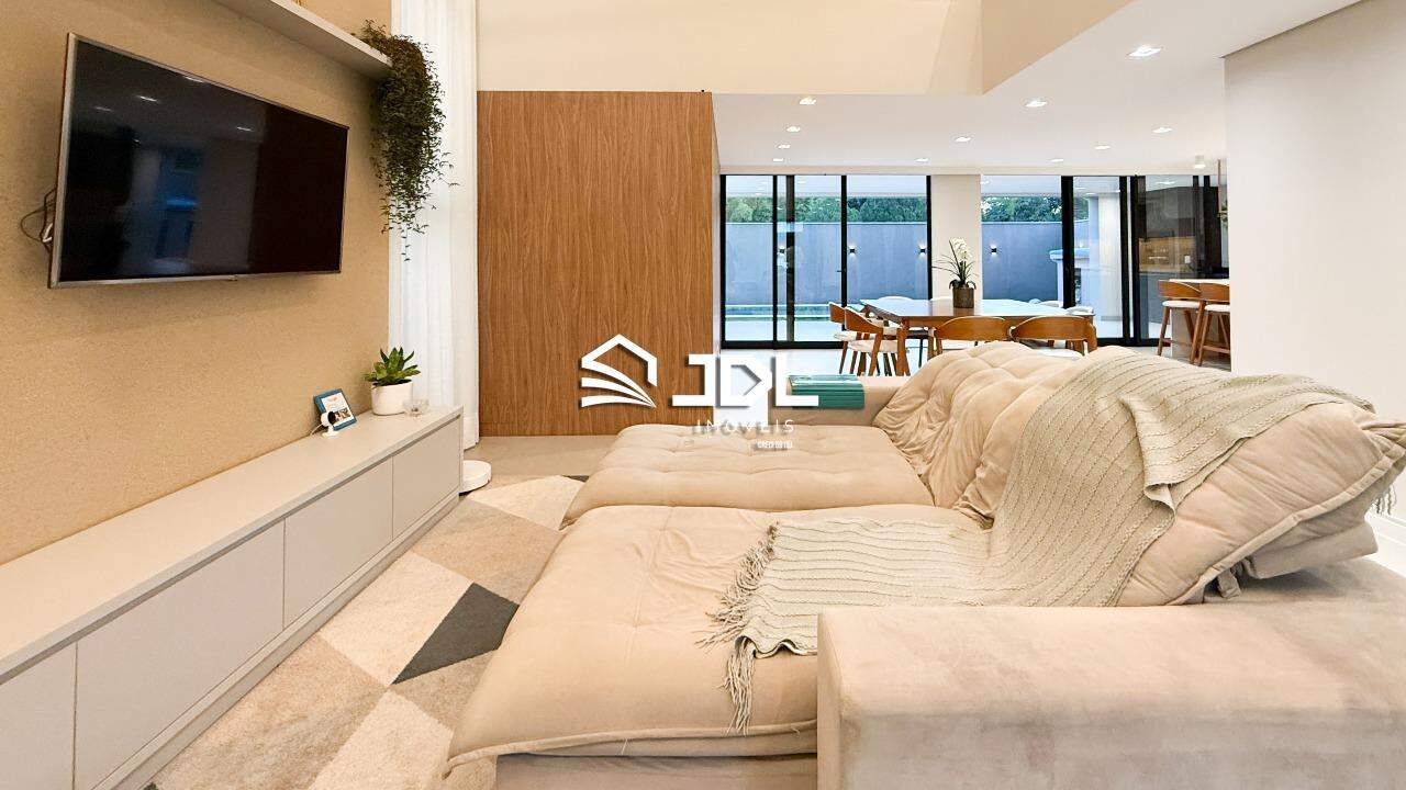 Casa à venda no bairro Velha:
