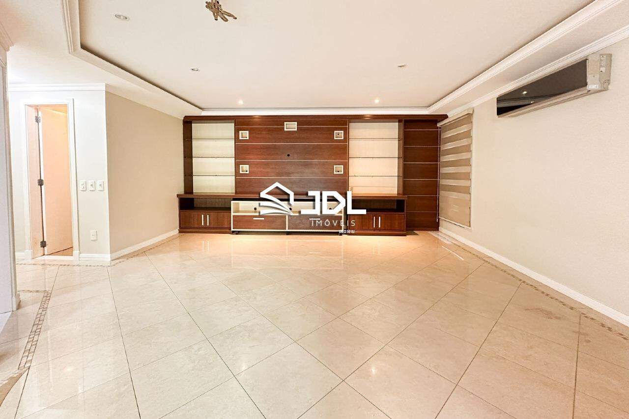 Apartamento à venda no bairro Victor Konder: 