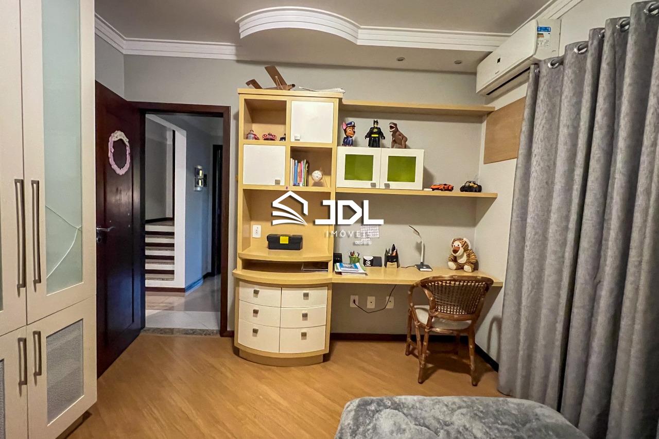 Casa à venda no bairro Tribess: 