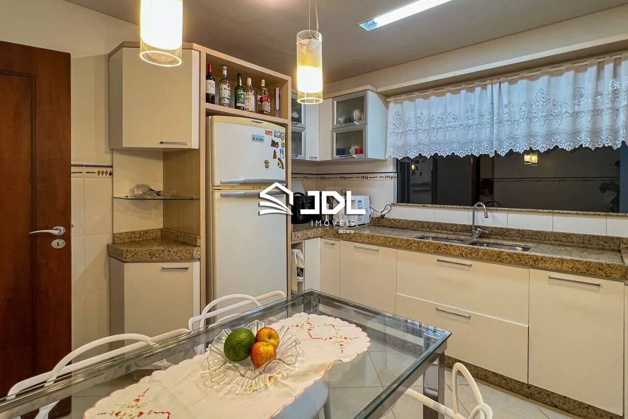 Casa à venda no bairro Tribess: 