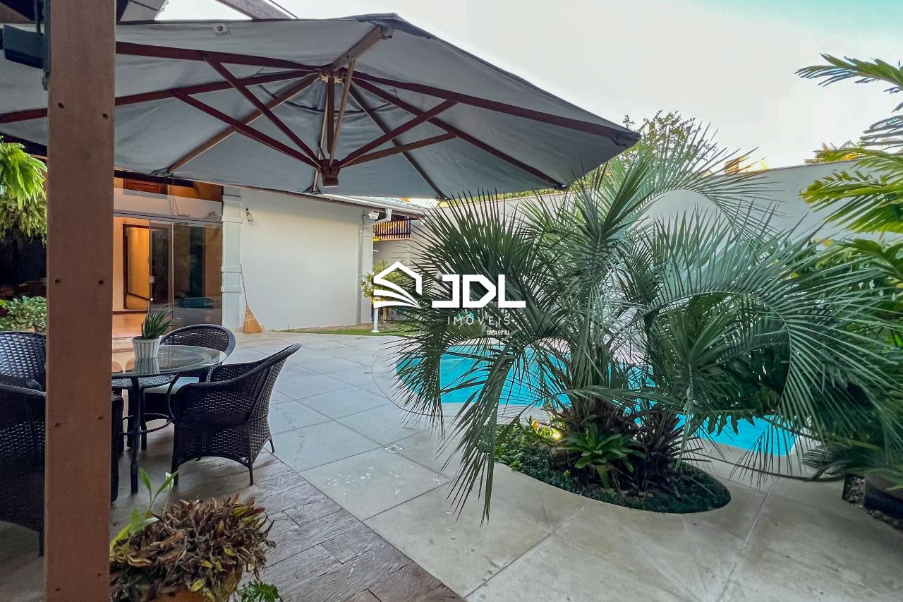 Casa à venda no bairro Tribess: 