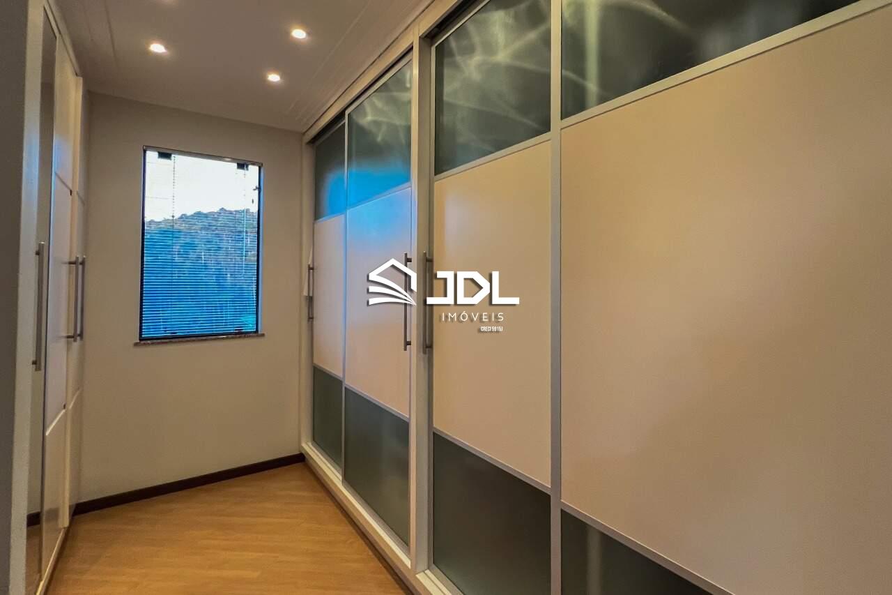 Casa à venda no bairro Tribess: 