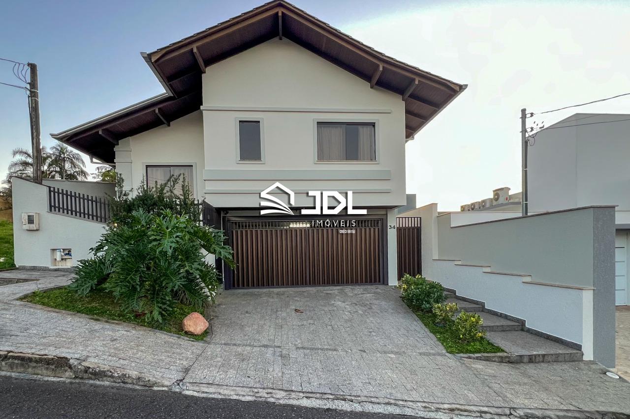 Casa à venda no bairro Tribess: 