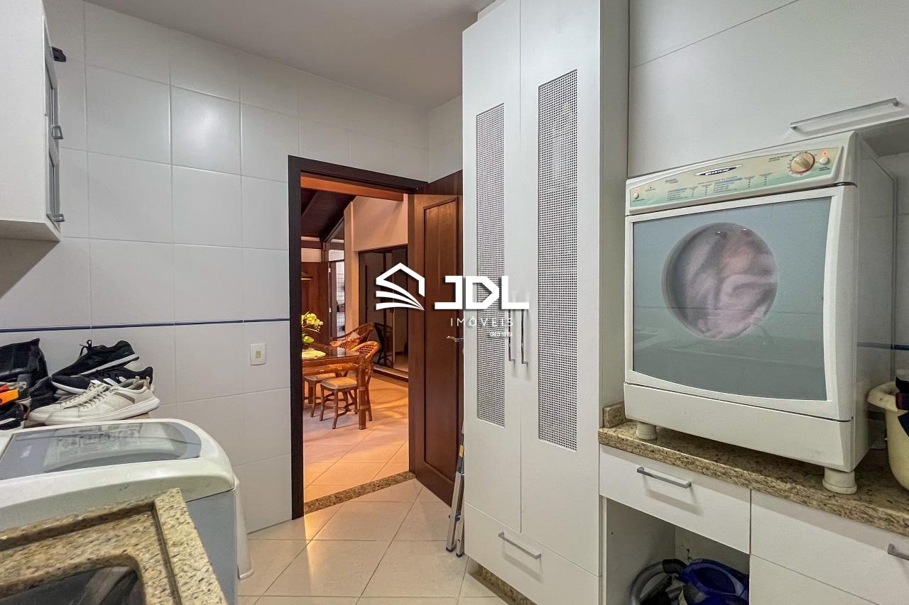 Casa à venda no bairro Tribess: 