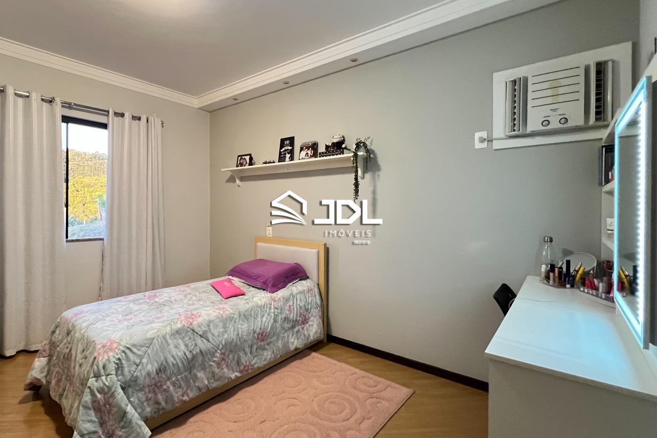 Casa à venda no bairro Tribess: 