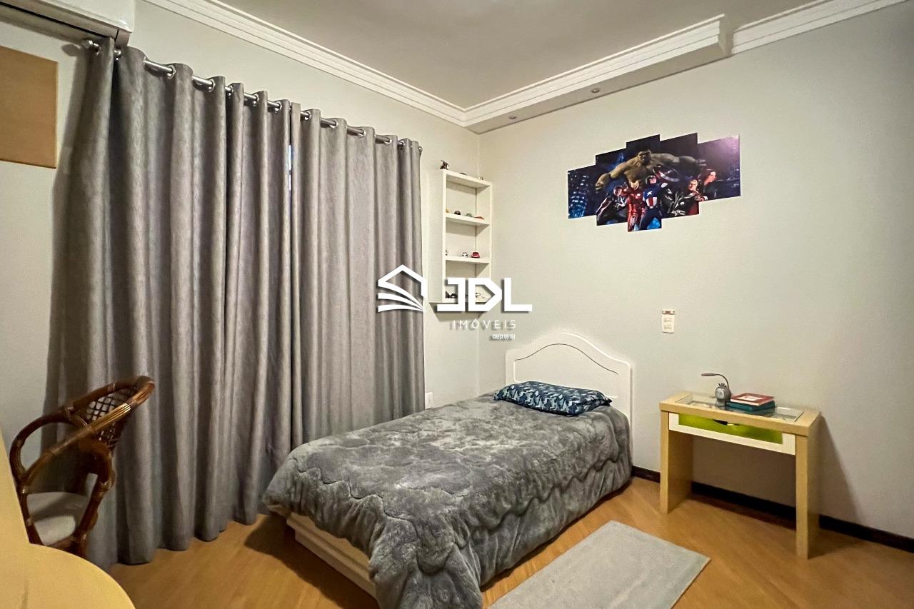 Casa à venda no bairro Tribess: 