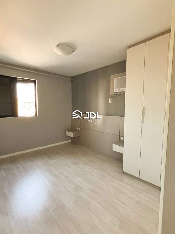 Apartamento à venda no bairro Velha: 