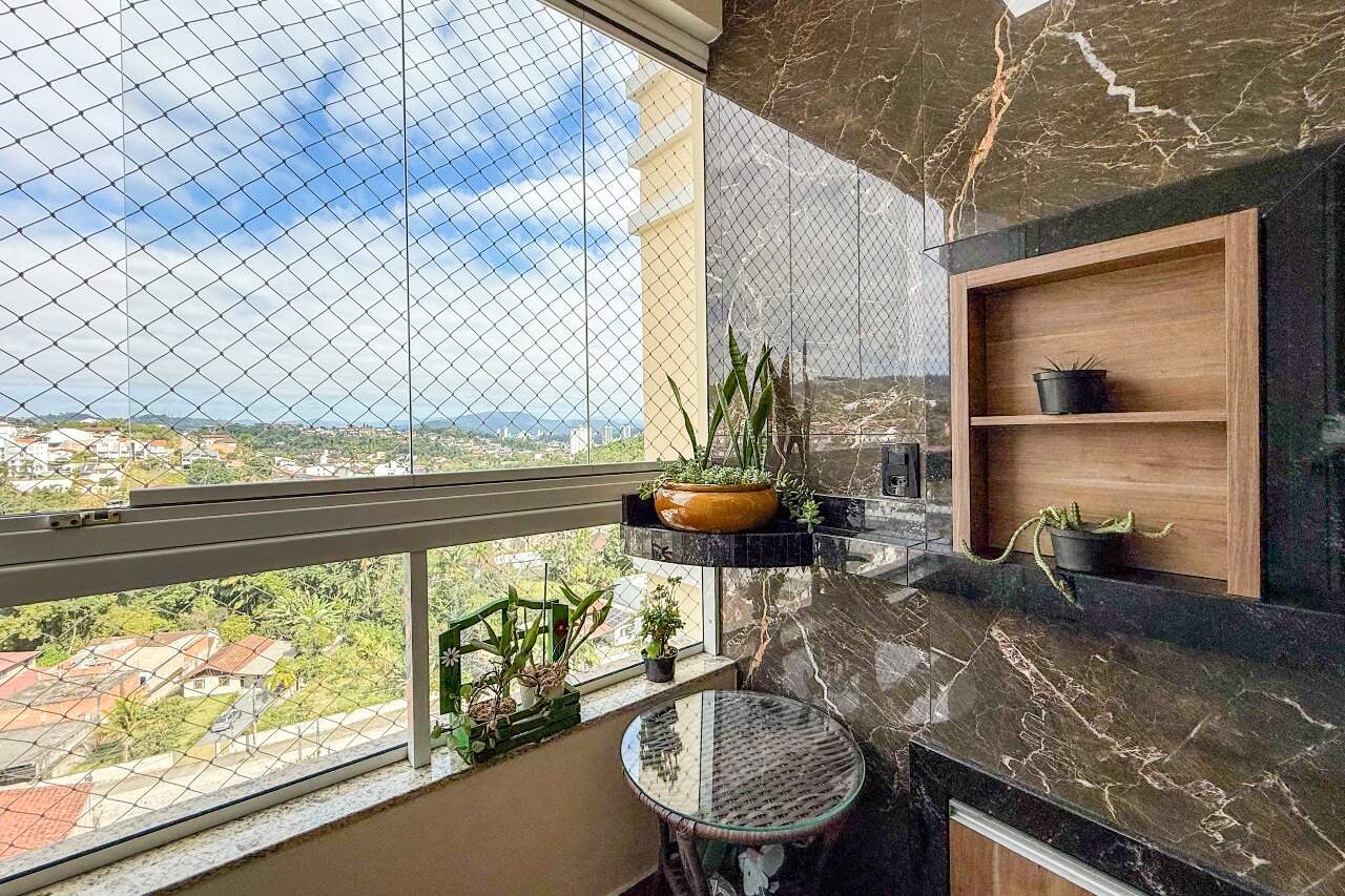 Apartamento à venda no bairro Fortaleza: