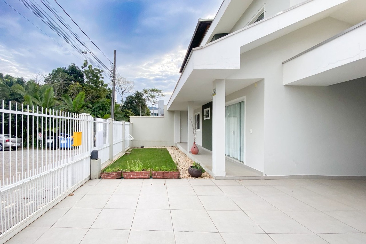 Casa à venda no bairro Passo Manso: 
