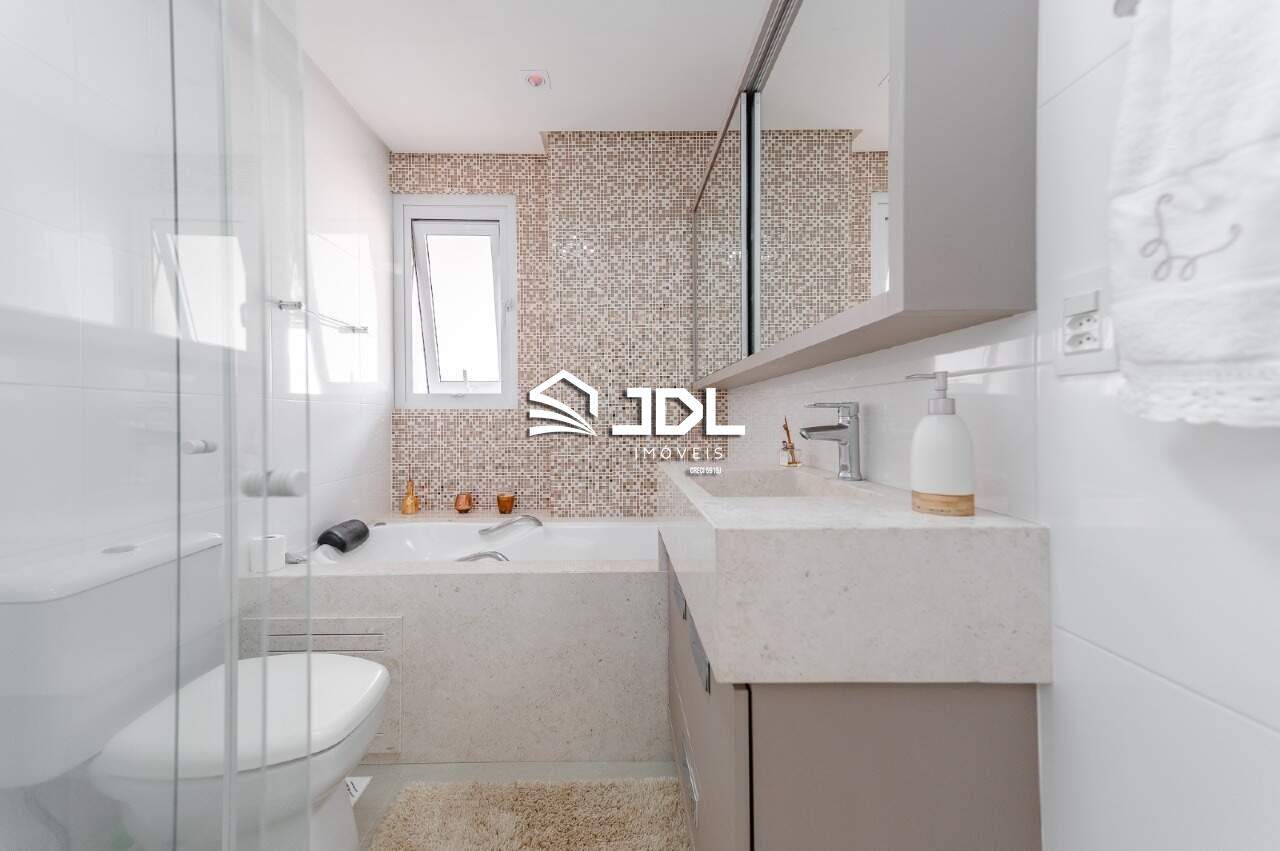 Apartamento à venda no bairro Ponta Aguda: 