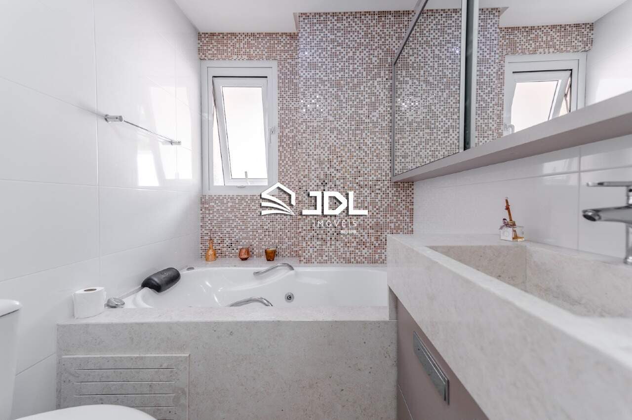 Apartamento à venda no bairro Ponta Aguda: 