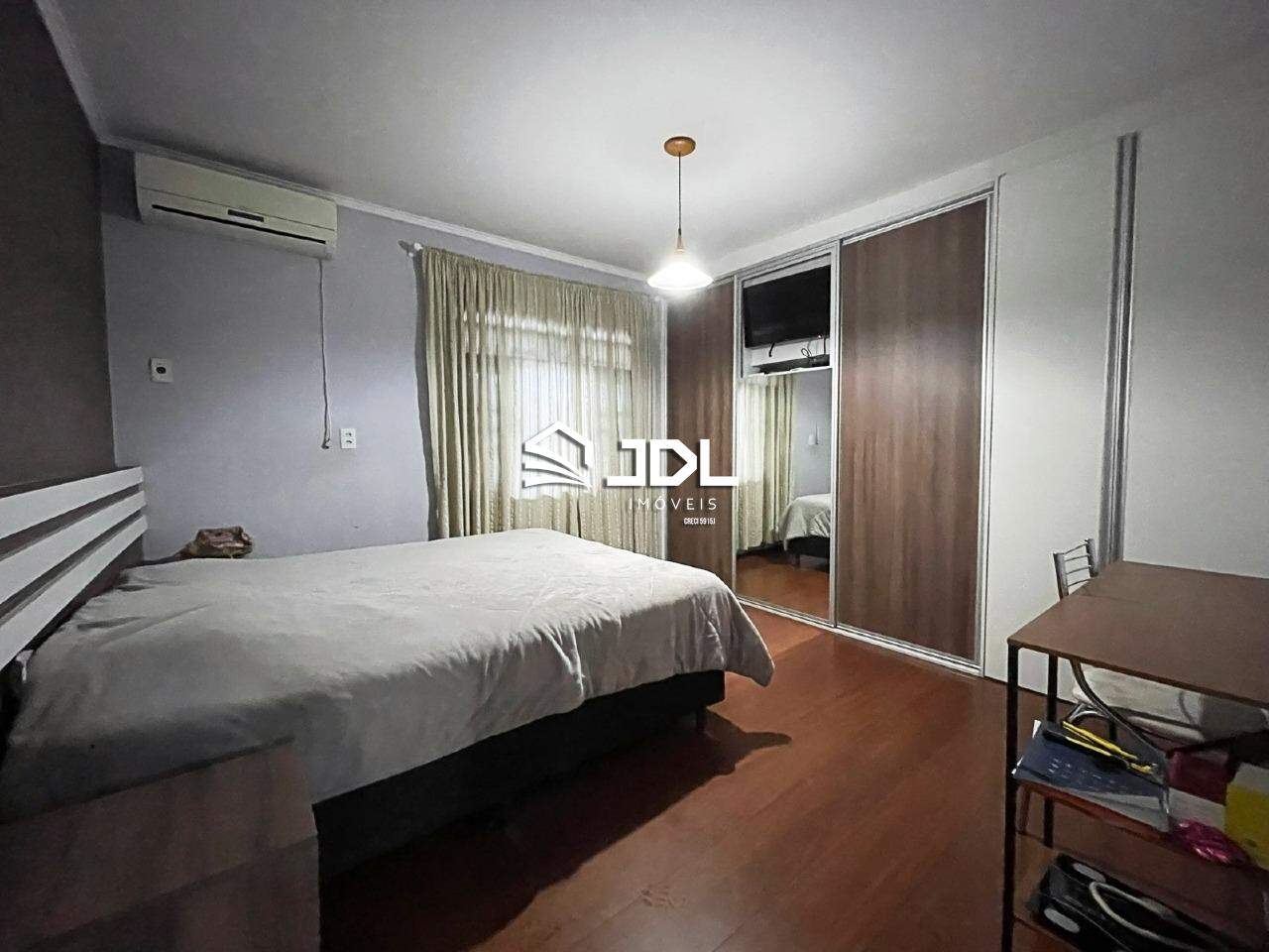 Casa à venda no bairro Tribess: 