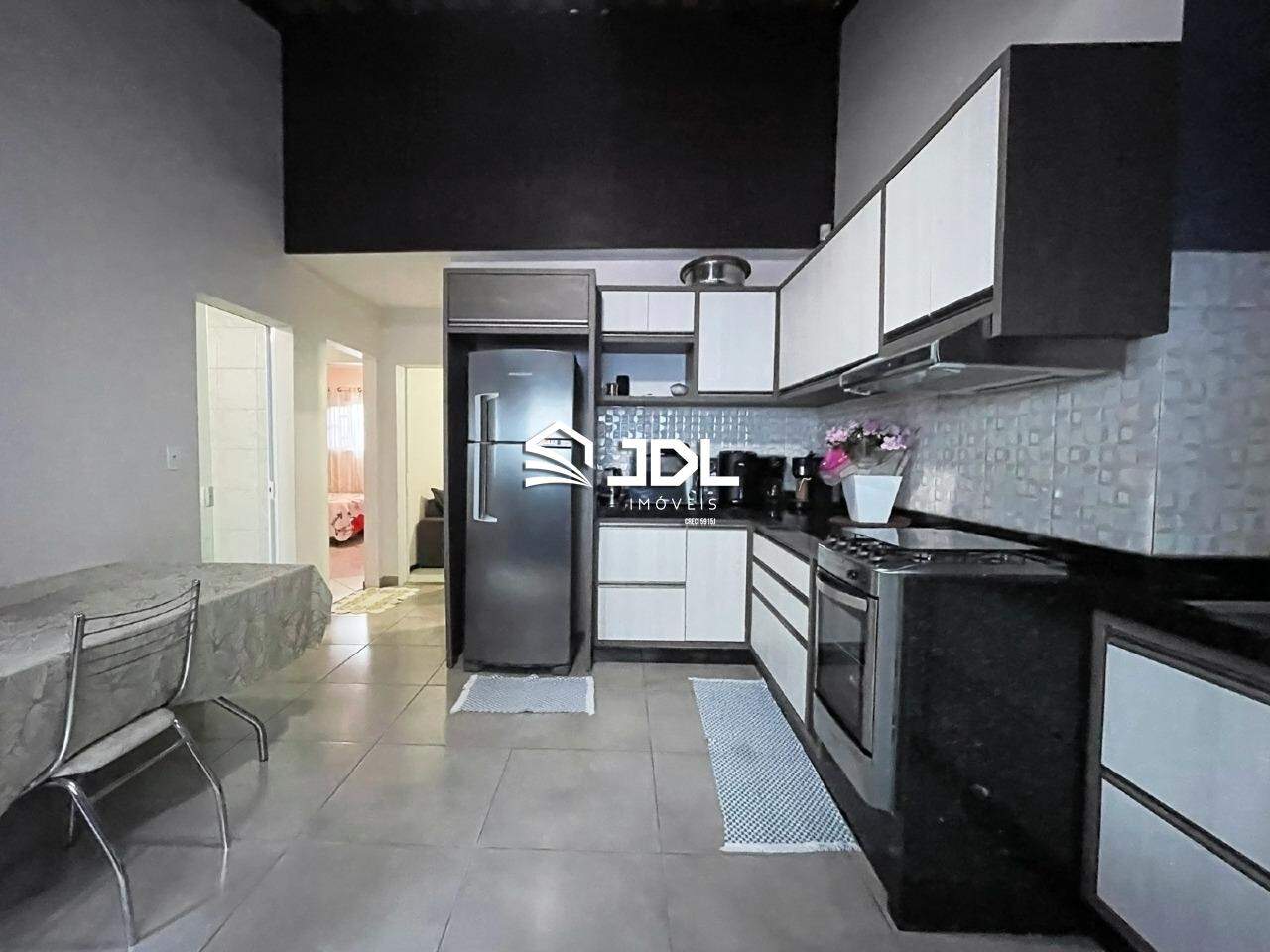 Casa à venda no bairro Tribess: 