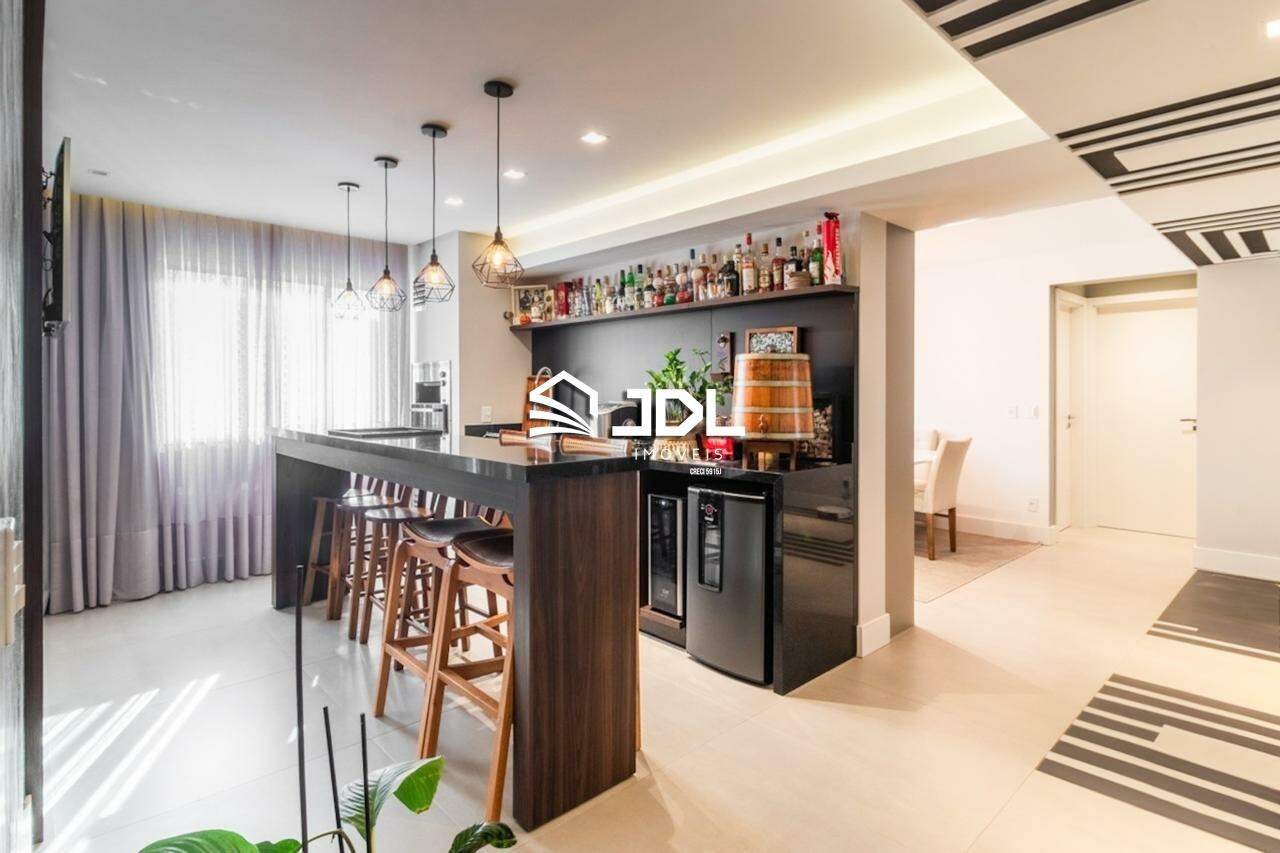 Apartamento à venda no bairro Vila Nova: 