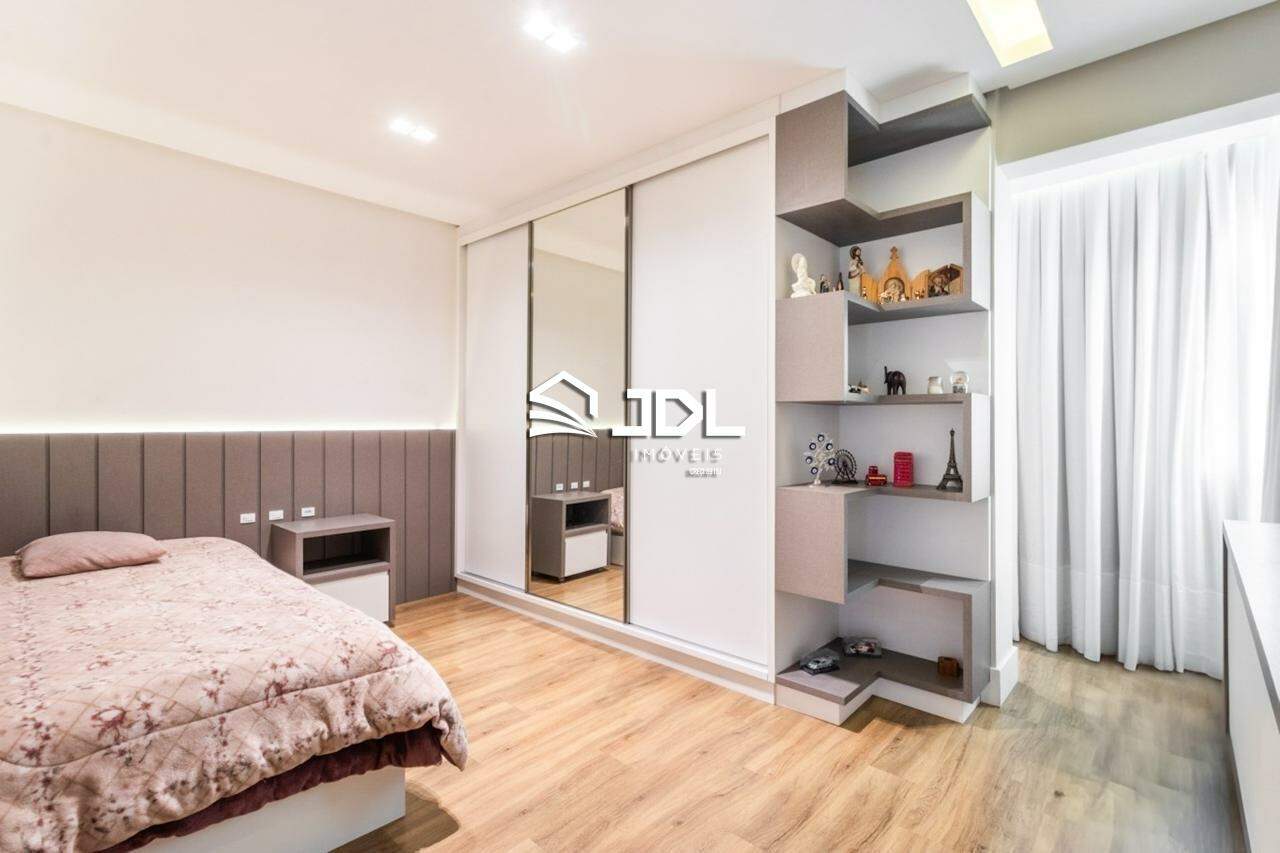Apartamento à venda no bairro Vila Nova: 
