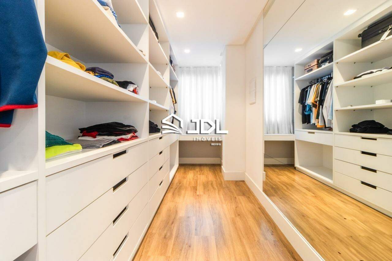 Apartamento à venda no bairro Vila Nova: 