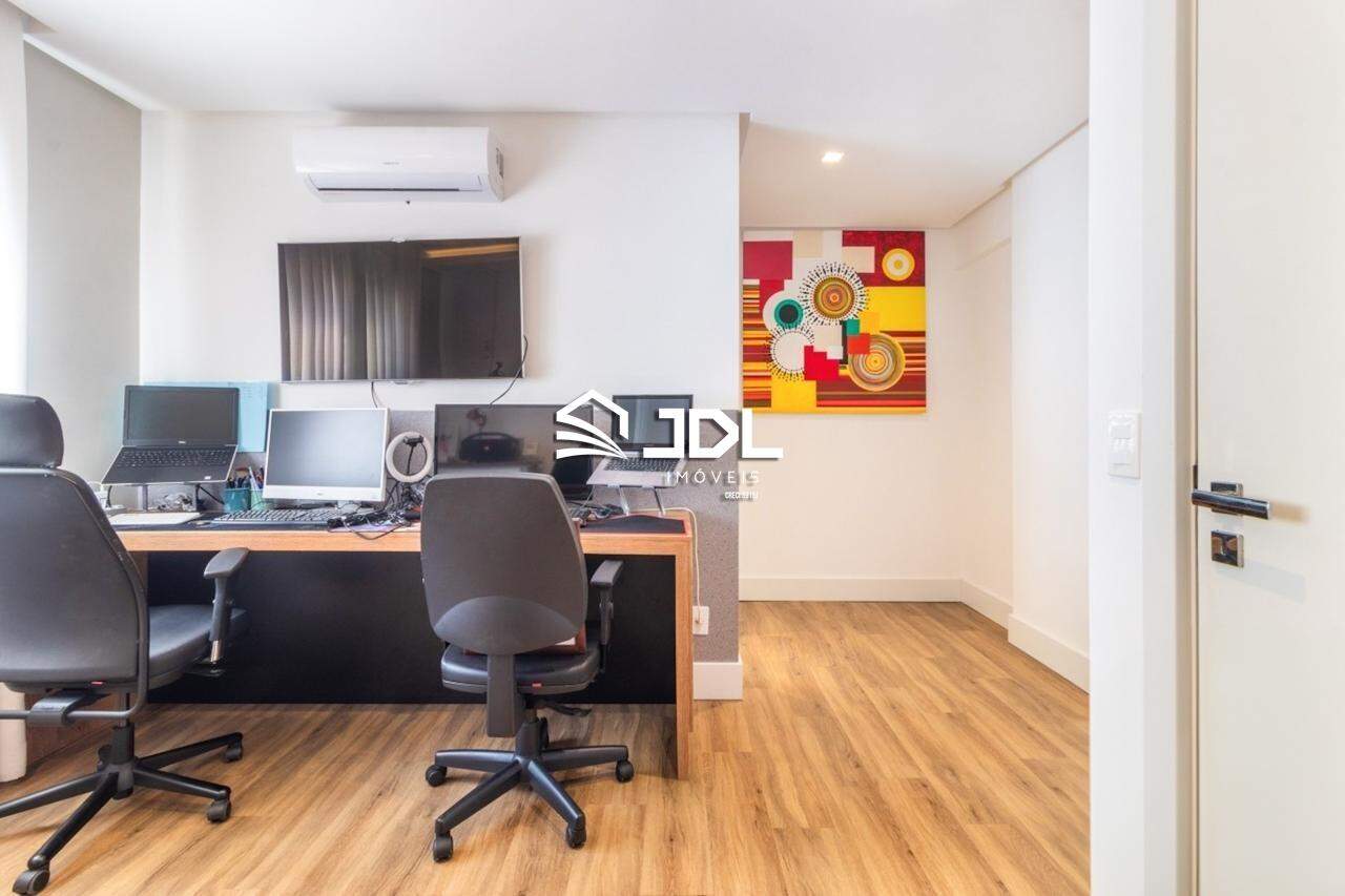 Apartamento à venda no bairro Vila Nova: 