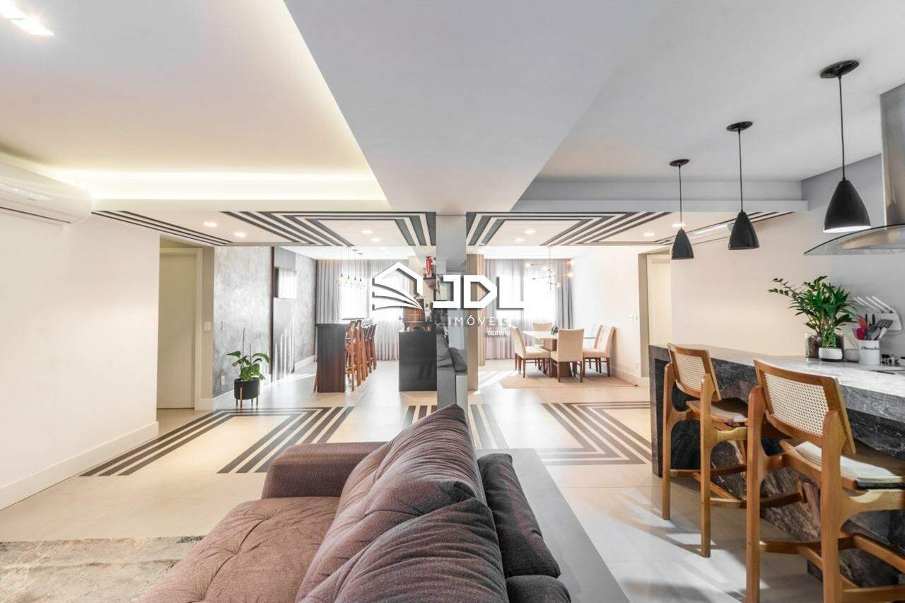 Apartamento à venda no bairro Vila Nova: 