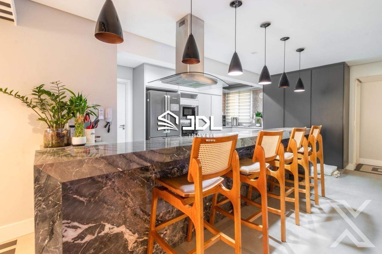 Apartamento à venda no bairro Vila Nova: 