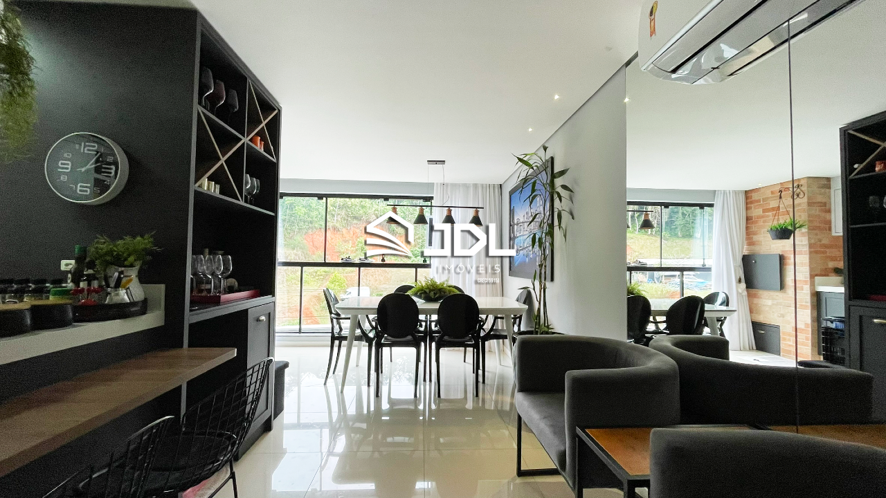 Apartamento à venda no bairro Escola Agrícola: 